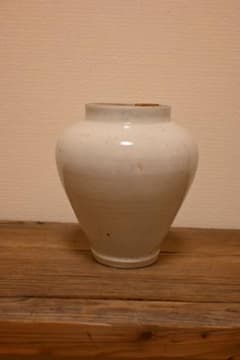 伊万里 古伊万里 白磁 壺 花器 花瓶 骨董 民藝 古伊万里 沈香白磁壺 真鍮金直し 幕末明治 花器 花入 民藝 骨董 - メルカリ