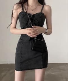 【Mejoul】ストレッチデニムレースアップリボンキャミミニワンピースのサムネイル