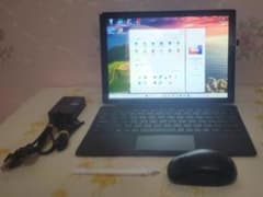 (Slightly flawed, but in excellent condition) Surface Pro 7 i7/16GB/512GB (off)