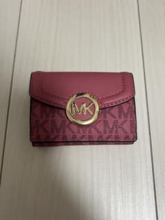 【MICHAEL KORS】コンパクト三つ折り財布／ピンク-シグネチャーのサムネイル