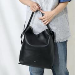 美品】BEAURE × FREAK'S STORE カウレザー2デザイントート - メルカリ