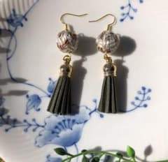 ツイード タッセル ピアス グリーンのサムネイル