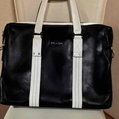 PRADA  ビジネスバックのサムネイル