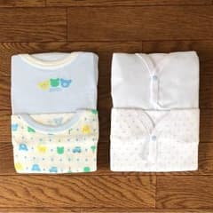 新品 未使用 ベビーインナー  半袖 90㎝ ✖︎ 4枚のサムネイル