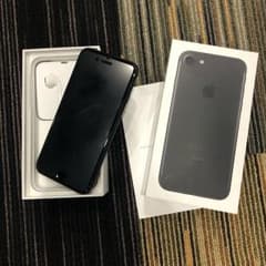 iPhone 7 Black 256 GB docomoのサムネイル