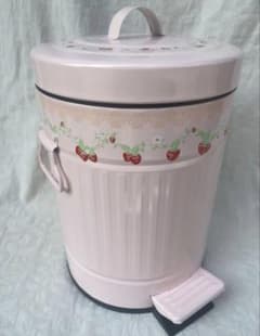 新品　値下げ！足踏みペールボックス　ダストボックス　ゴミ箱　いちご　ピンクのサムネイル