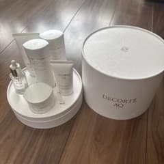 DECORTÉ AQ スキンケアセットのサムネイル
