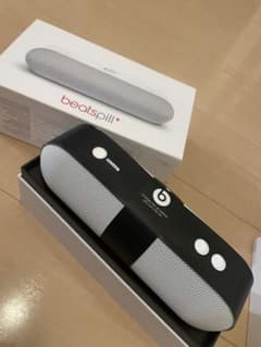 Beats Pill+ White ポータブルワイヤレススピーカーのサムネイル