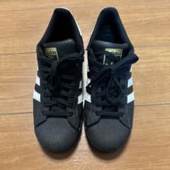 adidas Superstar ブラック/ホワイト スニーカーのサムネイル