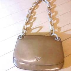 PRADAの肩かけミニバックのサムネイル