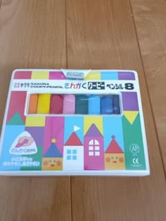 SAKURA さんかくクーピーペンシル 8色セットのサムネイル