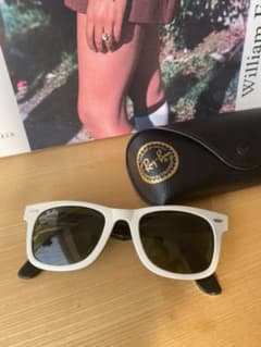 【おしゃれ！】レイバンRayBanサングラス ホワイト 定番フォルムのサムネイル