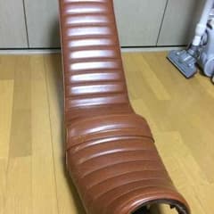 ジェイド 三段シートのサムネイル