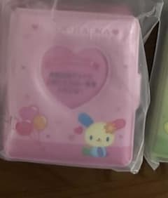 サンリオ シークレットミニフォトアルバムキーホルダー ウサハナのサムネイル