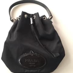PRADA プラダ 巾着型バッグのサムネイル