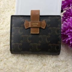 セリーヌ 二つ折り財布 ストラップウォレット トリオンフ レザー 茶色