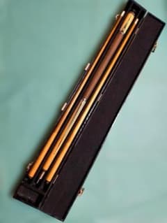 ビリヤードキュー スペアシャフト2本付 18.9-19.4oz ケース付 ビリヤードキュー スペアシャフト2本付 18.9-19.4oz ケース付 - メルカリ