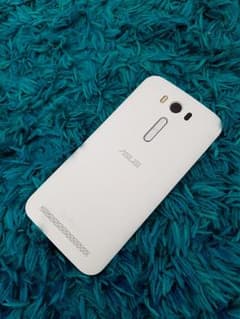 Zenfone 2 Laser 8GBのサムネイル