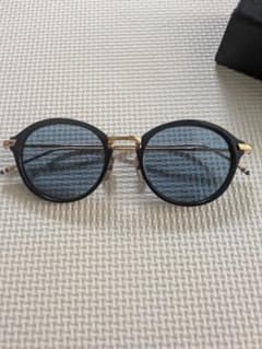 なたたやTHOM BROWNE TB-011 サングラス THOM BROWNE TB-011 18K Gold/Dark Blue - メルカリ