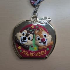 チップとデール りんご型 メダル キーホルダーのサムネイル