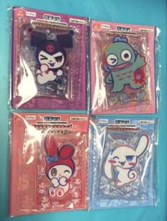 寺田てら×サンリオキャラクターズ　アクリルスタンド　4種