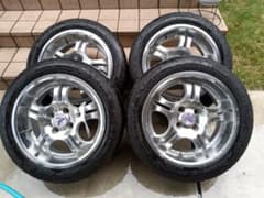 タイヤホイールセットのサムネイル
