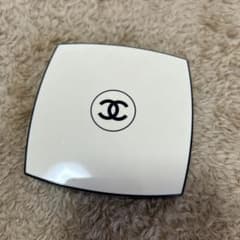 CHANEL レベージュ　パウダーベルミネナチュラルヘルシーグローシェアパウダーのサムネイル