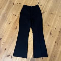 GU フレアパンツ　黒　Sサイズのサムネイル