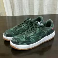 ナイキNIKE　×　シュプリームsupreme 迷彩のサムネイル