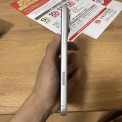 iPhone 17promax eSIMフリーのサムネイル