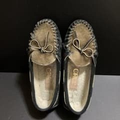 CIRCLE モカシン 黒とベージュ リボン付き　ローファー　デッキシューズ