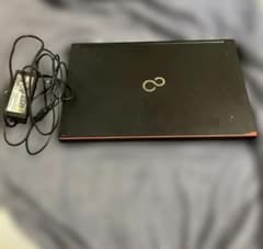 FUJITSU LIFEBOOK A574/K 本体 ACアダプター付のサムネイル