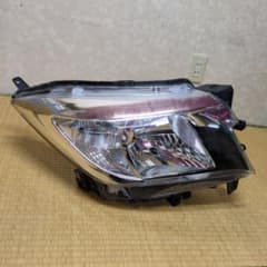 ソリオ　右ライト　コイト100ー59330のサムネイル