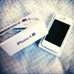衛藤さん専用 iPhone4s 16GB 値引き無し、早いもの勝ち。のサムネイル