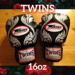 【専用】ボクシンググローブ TWINS 16オンスのサムネイル