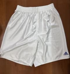 adidas ハーフパンツ ホワイト Oサイズのサムネイル