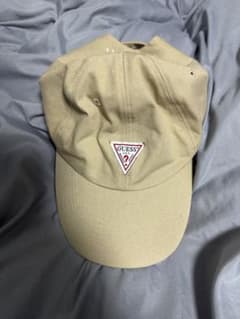 GUESS キャップ ベージュのサムネイル
