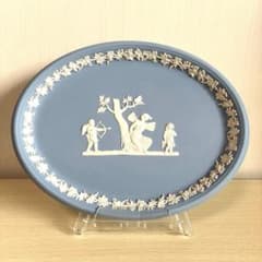 WEDGWOOD ジャスパー プレート オーバル型　陶磁器　ペールブルーのサムネイル