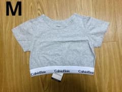 Calvin Klein クロップド丈 Tシャツ グレー　Mサイズのサムネイル