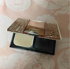 美品 マキアージュ ファンデのサムネイル