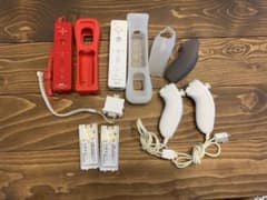 Wiiリモコン×2 モーションプラス×1 リモコンケース×2充電式バッテリー×2のサムネイル