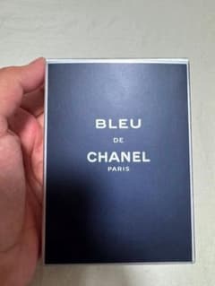 CHANEL BLEU DE CHANEL オードトワレ 10 ml leftのサムネイル