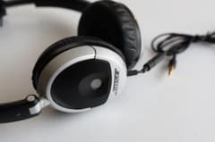 Bose TriPort OE ヘッドホンのサムネイル