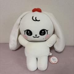 IVE MINIVE cherry ウォニョン メガクッション 公式 - メルカリ