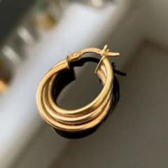 美品》《送料無料》⭐︎UNOAERRE K18 YGフープピアス 750刻印