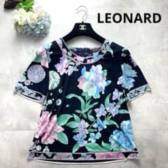 大きいサイズ✨レオナール カットソー 半袖 カンカン素材 40 トリム 黒 花 大きいサイズ✨レオナール カットソー 半袖 カンカン素材 40 トリム 黒