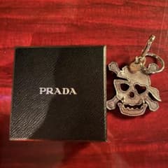 PRADA スカル キーリング キーホルダー サフィアーノスカル 未使用品