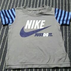 Nike、Tシャツのサムネイル