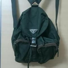 PRADAプラダナイロンリュック☆カーキ色のサムネイル
