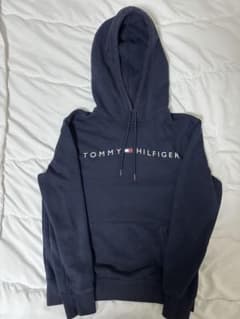 TOMMY HILFIGER ネイビー パーカー Mサイズのサムネイル